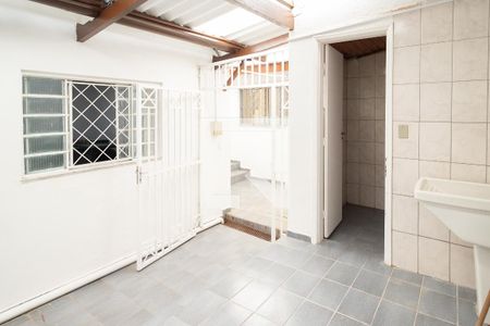 Casa à venda com 256m², 2 quartos e 2 vagasÁrea de Serviço 2