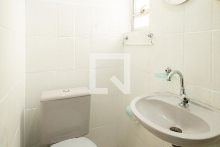 Casa à venda com 256m², 2 quartos e 2 vagasLavabo 