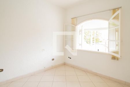 Casa à venda com 256m², 2 quartos e 2 vagasSuíte 