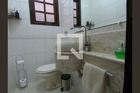 Casa à venda com 100m², 3 quartos e 2 vagasLavabo/ Localizado ao lado da sala