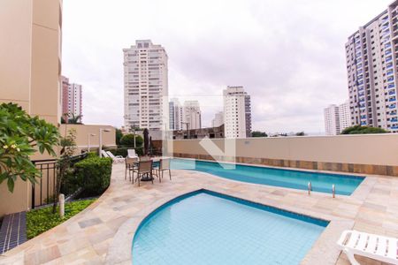 Apartamento para alugar com 67m², 2 quartos e 2 vagas Apartamento para alugar com 67m², 2 quartos e 2 vagasÁrea comum - Piscina