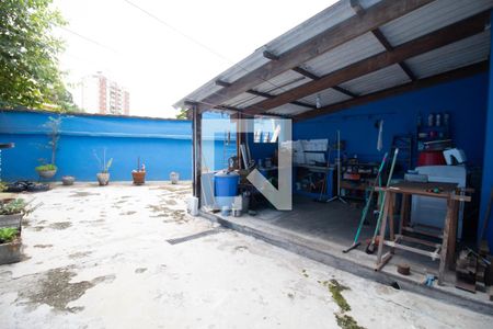 Casa à venda com 240m², 3 quartos e 2 vagas Casa à venda com 240m², 3 quartos e 2 vagasQuintal