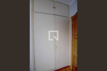 Casa à venda com 240m², 3 quartos e 2 vagas Casa à venda com 240m², 3 quartos e 2 vagasQuarto 2