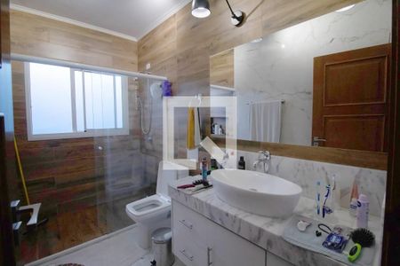 Casa à venda com 240m², 3 quartos e 2 vagas Casa à venda com 240m², 3 quartos e 2 vagasBanheiro