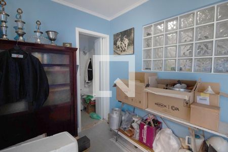 Casa à venda com 240m², 3 quartos e 2 vagas Casa à venda com 240m², 3 quartos e 2 vagasQuarto de serviço