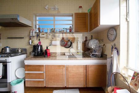 Casa à venda com 240m², 3 quartos e 2 vagas Casa à venda com 240m², 3 quartos e 2 vagasCozinha