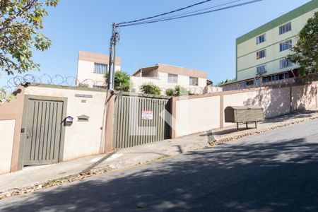 Apartamento à venda com 102m², 3 quartos e 1 vagaFachada