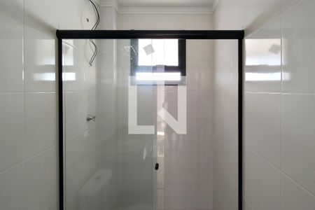 Apartamento para alugar com 73m², 2 quartos e 1 vaga Apartamento para alugar com 73m², 2 quartos e 1 vagaBanheiro da Suíte