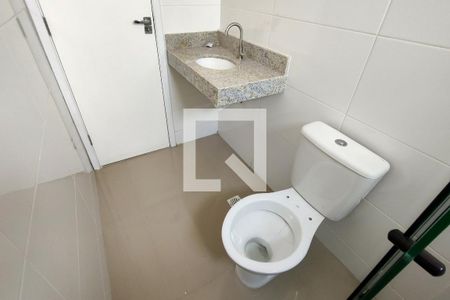 Apartamento para alugar com 69m², 2 quartos e 1 vaga Apartamento para alugar com 69m², 2 quartos e 1 vagaBanheiro da Suíte