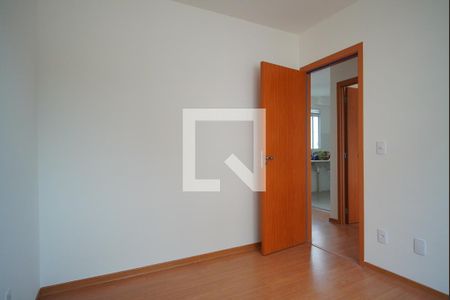 Quarto 1 de apartamento para alugar com 2 quartos, 41m² em Protásio Alves, Porto Alegre