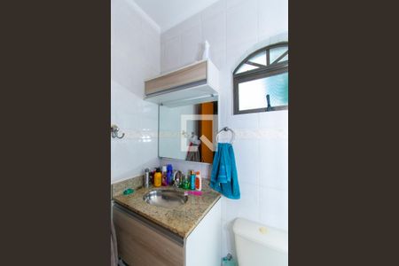 Casa de condomínio para alugar com 200m², 3 quartos e 3 vagasBanheiro da Suíte