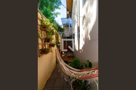 Casa de condomínio para alugar com 200m², 3 quartos e 3 vagasQuintal