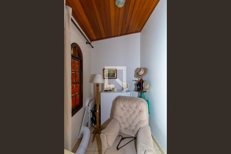 Casa de condomínio para alugar com 200m², 3 quartos e 3 vagasSuíte