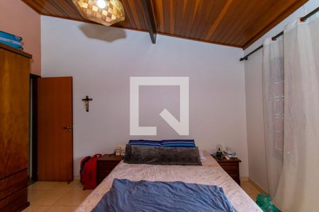 Casa de condomínio para alugar com 200m², 3 quartos e 3 vagasSuíte