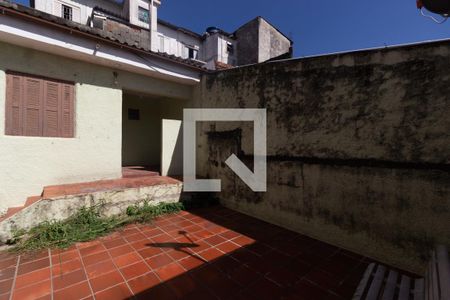 Casa à venda com 200m², 3 quartos e 2 vagas Casa à venda com 200m², 3 quartos e 2 vagasQuintal