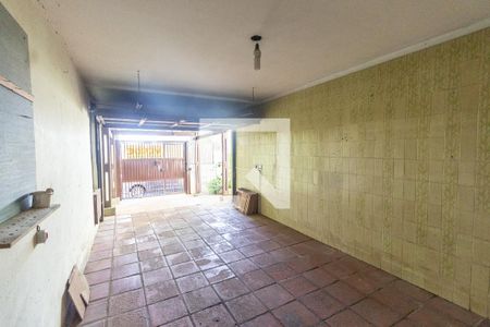 Casa à venda com 200m², 3 quartos e 2 vagas Casa à venda com 200m², 3 quartos e 2 vagasGaragem