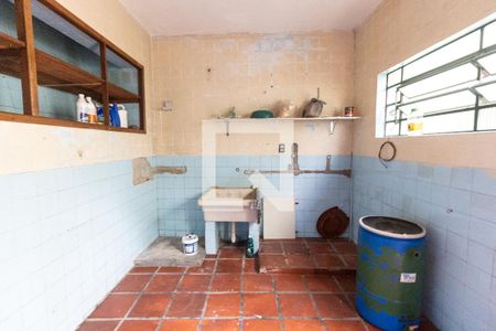 Casa à venda com 200m², 3 quartos e 2 vagas Casa à venda com 200m², 3 quartos e 2 vagasÁrea de serviço