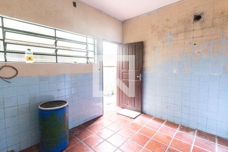 Casa à venda com 200m², 3 quartos e 2 vagas Casa à venda com 200m², 3 quartos e 2 vagasÁrea de serviço