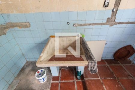 Casa à venda com 200m², 3 quartos e 2 vagas Casa à venda com 200m², 3 quartos e 2 vagasÁrea de serviço