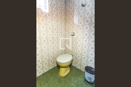 Casa à venda com 200m², 3 quartos e 2 vagas Casa à venda com 200m², 3 quartos e 2 vagasLavabo