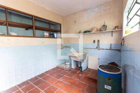 Casa à venda com 200m², 3 quartos e 2 vagas Casa à venda com 200m², 3 quartos e 2 vagasÁrea de serviço