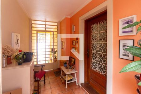 Casa à venda com 220m², 4 quartos e 2 vagas Casa à venda com 220m², 4 quartos e 2 vagasEntrada