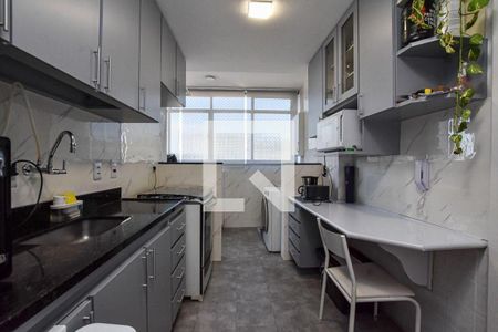 Apartamento à venda com 180m², 3 quartos e 2 vagasCozinha