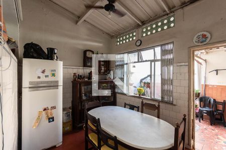 Casa à venda com 119m², 4 quartos e 1 vagaCopa