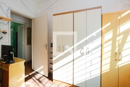 Casa à venda com 230m², 3 quartos e 3 vagas Casa à venda com 230m², 3 quartos e 3 vagasQuarto 2