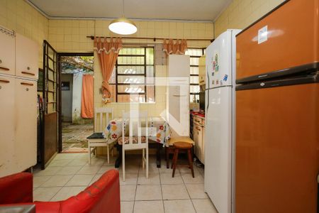 Casa à venda com 230m², 3 quartos e 3 vagas Casa à venda com 230m², 3 quartos e 3 vagasCozinha