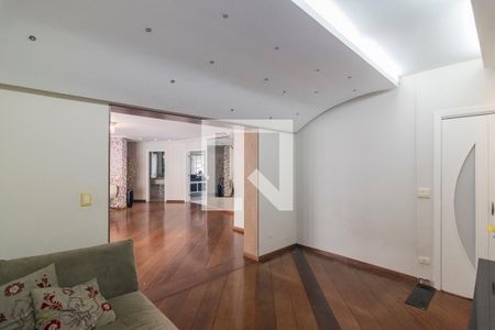 Apartamento à venda com 211m², 4 quartos e 3 vagas Apartamento à venda com 211m², 4 quartos e 3 vagasQuarto 4 Reversível