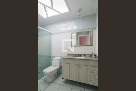 Apartamento à venda com 211m², 4 quartos e 3 vagas Apartamento à venda com 211m², 4 quartos e 3 vagasBanheiro