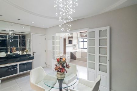 Apartamento à venda com 211m², 4 quartos e 3 vagas Apartamento à venda com 211m², 4 quartos e 3 vagasCopa