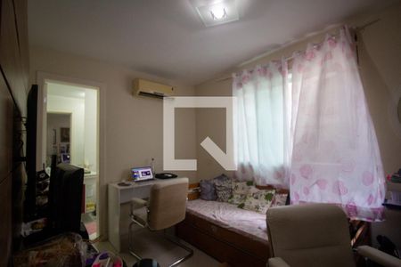 Casa de condomínio à venda com 350m², 5 quartos e 3 vagas Casa de condomínio à venda com 350m², 5 quartos e 3 vagasSuíte 4