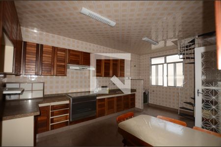 Apartamento para alugar com 200m², 3 quartos e 2 vagasCozinha