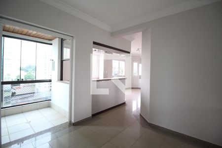 Apartamento à venda com 264m², 4 quartos e 4 vagas Apartamento à venda com 264m², 4 quartos e 4 vagasSala de Jantar