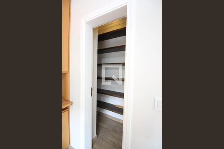 Apartamento à venda com 264m², 4 quartos e 4 vagas Apartamento à venda com 264m², 4 quartos e 4 vagasSuite 4