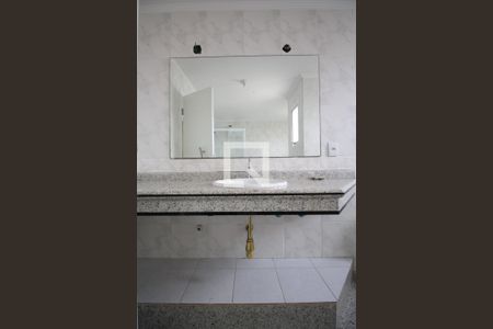 Apartamento à venda com 264m², 4 quartos e 4 vagas Apartamento à venda com 264m², 4 quartos e 4 vagasBanheiro da Suíte 3