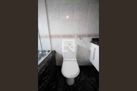 Apartamento à venda com 264m², 4 quartos e 4 vagas Apartamento à venda com 264m², 4 quartos e 4 vagasBanheiro da Suíte 2