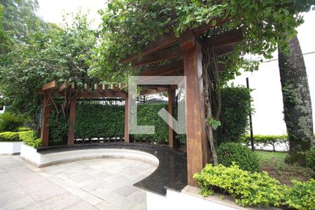 Apartamento à venda com 264m², 4 quartos e 4 vagas Apartamento à venda com 264m², 4 quartos e 4 vagasArea externa