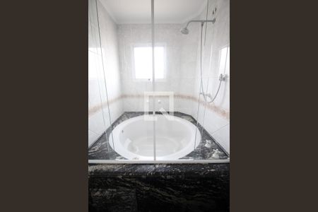 Apartamento à venda com 264m², 4 quartos e 4 vagas Apartamento à venda com 264m², 4 quartos e 4 vagasBanheiro da Suíte 2