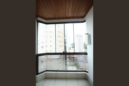 Apartamento à venda com 264m², 4 quartos e 4 vagas Apartamento à venda com 264m², 4 quartos e 4 vagasVaranda gourmet