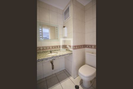 Apartamento à venda com 264m², 4 quartos e 4 vagas Apartamento à venda com 264m², 4 quartos e 4 vagasLavabo