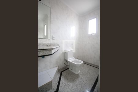 Apartamento à venda com 264m², 4 quartos e 4 vagas Apartamento à venda com 264m², 4 quartos e 4 vagasBanheiro da Suíte 3