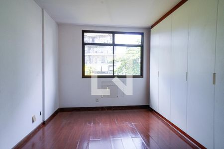 Apartamento à venda com 304m², 4 quartos e 2 vagassuite 2