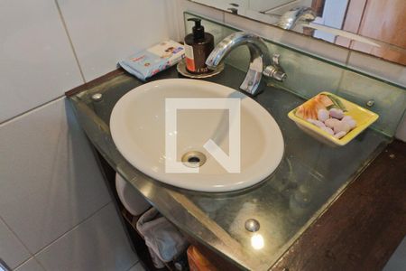 Casa à venda com 422m², 4 quartos e 3 vagas Casa à venda com 422m², 4 quartos e 3 vagasBanheiro