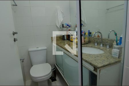 Apartamento à venda com 140m², 2 quartos e 2 vagasBanheiro social