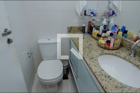 Apartamento à venda com 140m², 2 quartos e 2 vagasBanheiro social