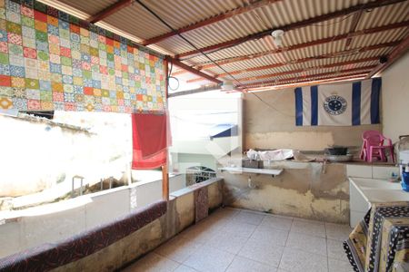 Casa à venda com 240m², 2 quartos e 2 vagasÁrea de Serviço