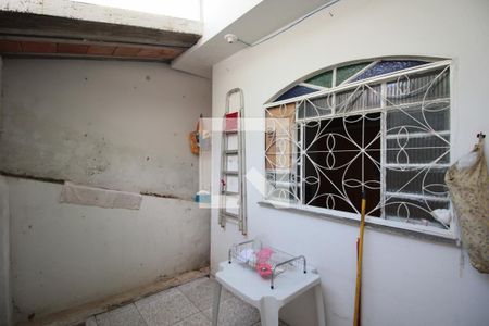 Casa à venda com 240m², 2 quartos e 2 vagasÁrea de Serviço